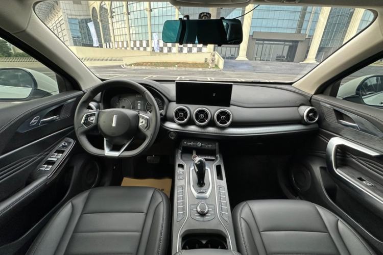 Used Wey VV5 2021 1.5T Two-Wheel Drive Color Pioneer Interior 1