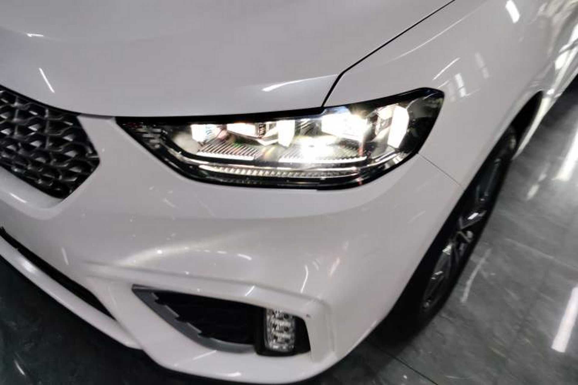 Used Wey VV5 2021 1.5T Two-Wheel Drive Smart Pioneer Left Front Headlight