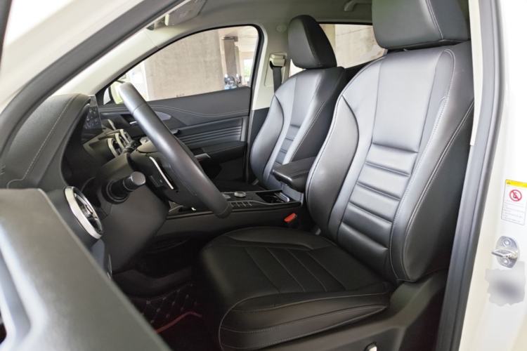 Used Wey VV5 2021 1.5T Two-Wheel Drive Color Pioneer Left Front Seat