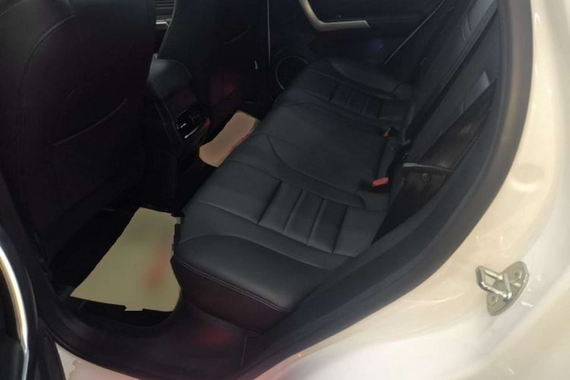 Used Wey VV5 2021 1.5T Two-Wheel Drive Smart Pioneer Left Rear Seat