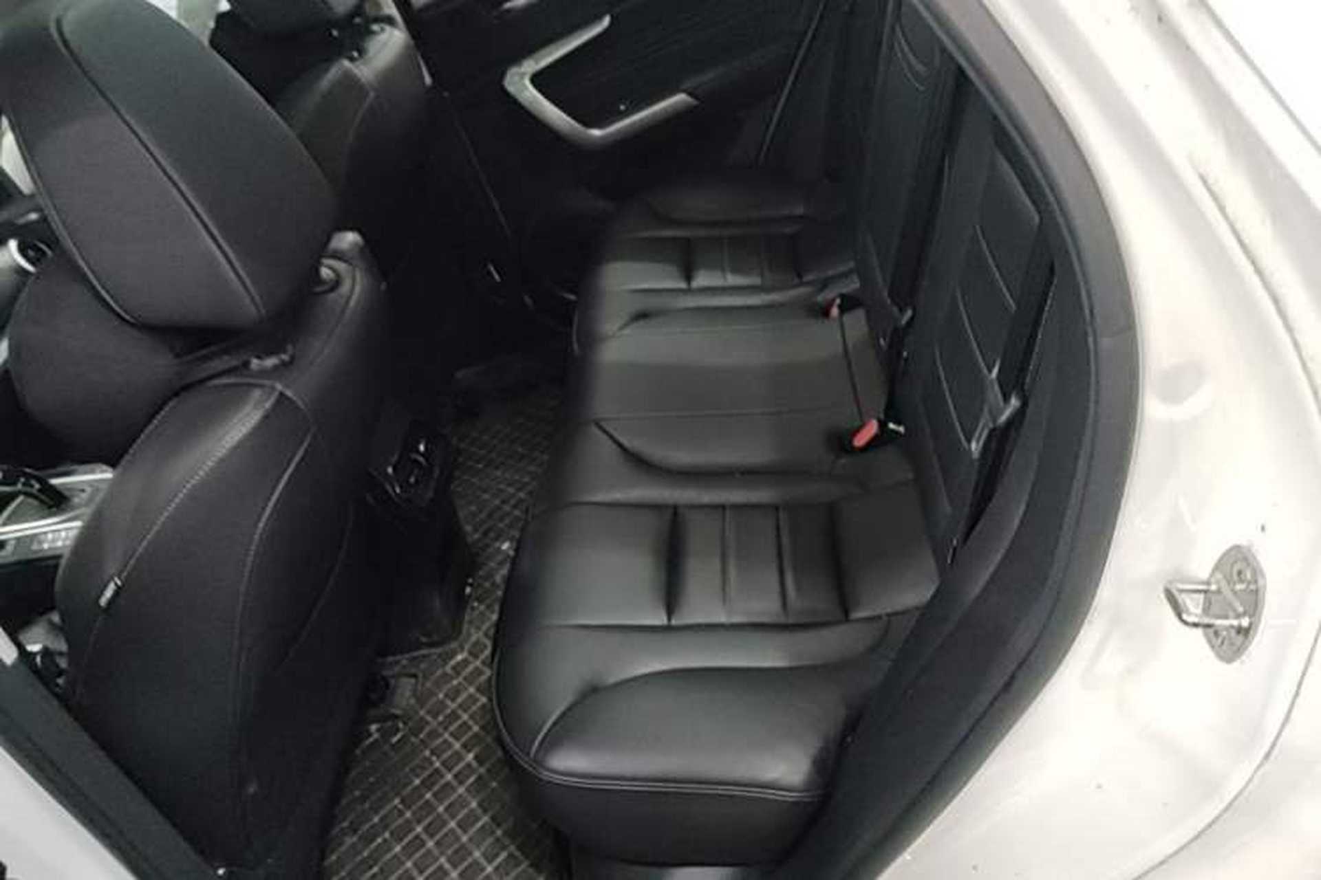 Used Wey VV5 2021 1.5T Two-Wheel Drive Smart Pioneer Left Rear Seat
