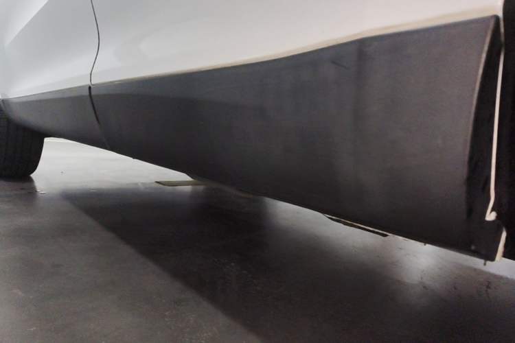 Used Wey VV5 2021 1.5T Two-Wheel Drive Color Pioneer Left Side Sill