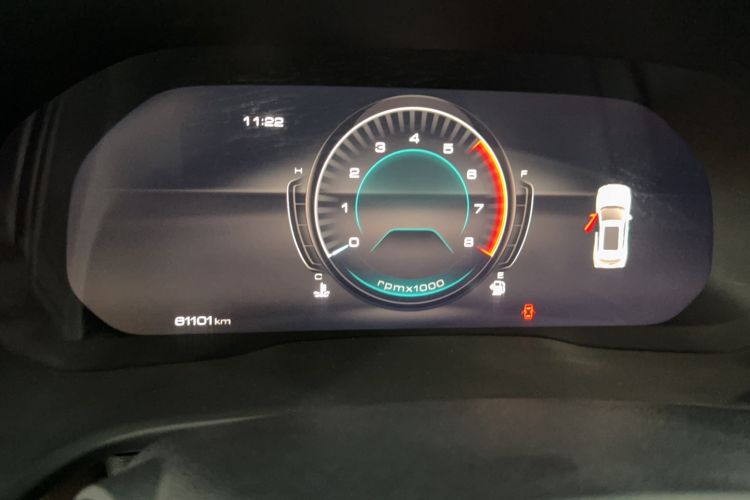 Used Wey VV5 2021 1.5T Two-Wheel Drive Smart Pioneer Odometer Close Up