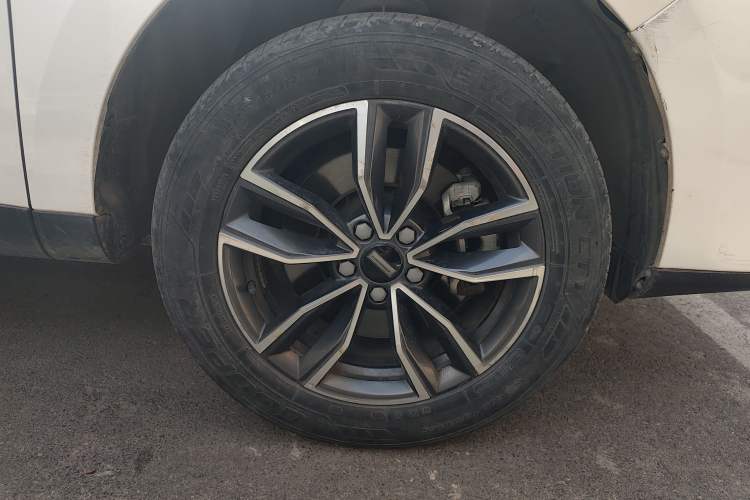 Used Wey VV5 2021 1.5T Two-Wheel Drive Smart Pioneer Right Front Wheel Hub