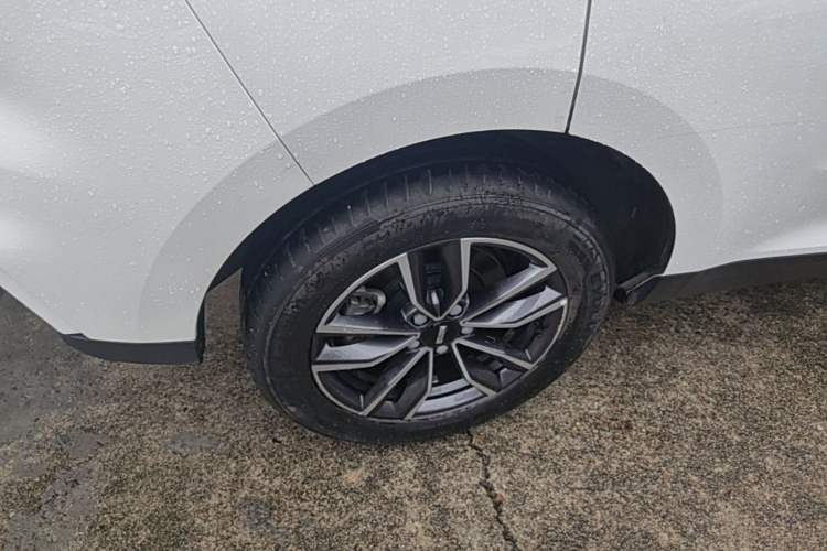 Used Wey VV5 2021 1.5T Two-Wheel Drive Smart Pioneer Right Rear Wheel Hub