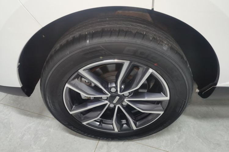 Used Wey VV5 2021 1.5T Two-Wheel Drive Color Pioneer Right Rear Wheel Hub