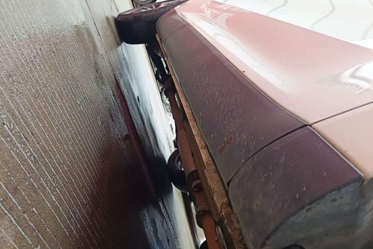 Used Wey VV5 2021 1.5T Two-Wheel Drive Smart Pioneer Right Side Sill