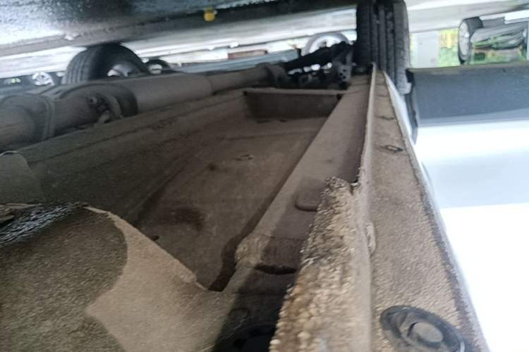 Used Wey VV5 2021 1.5T Two-Wheel Drive Smart Pioneer Right Side Sill
