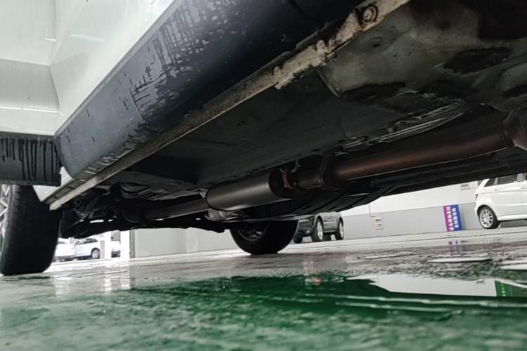 Used Wey VV5 2021 1.5T Two-Wheel Drive Smart Pioneer Right Side Sill