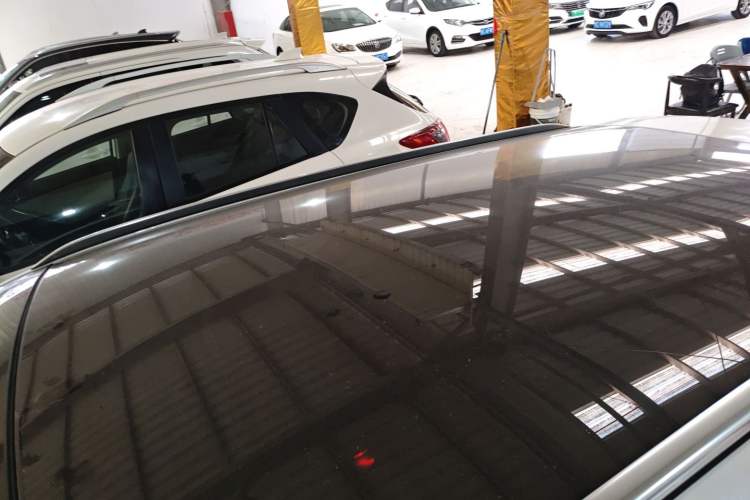 Used Wey VV5 2021 1.5T Two-Wheel Drive Color Pioneer Roof