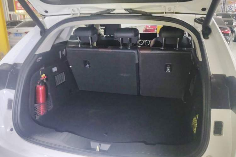 Used Wey VV5 2021 1.5T Two-Wheel Drive Smart Pioneer Trunk