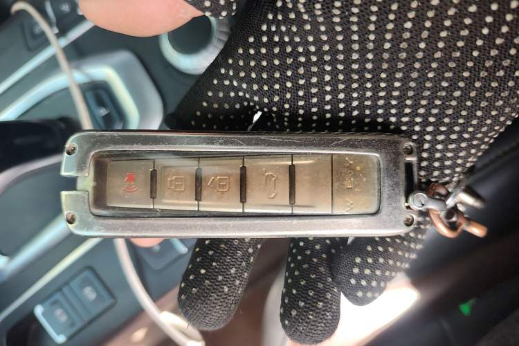 Used Wey VV5 2021 1.5T Two-Wheel Drive Smart Pioneer Vehicle Key
