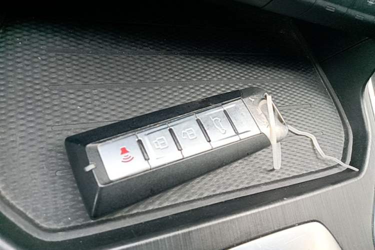 Used Wey VV5 2021 1.5T Two-Wheel Drive Smart Pioneer Vehicle Key