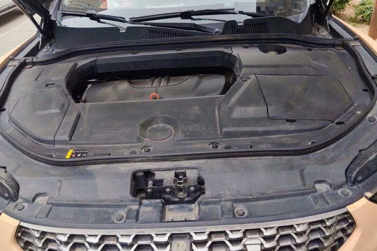 Used Wey VV5 2021 1.5T Two-Wheel Drive Color Pioneer Engine Bay