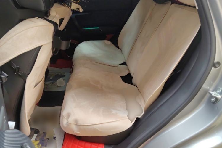 Used Wey VV5 2021 1.5T Two-Wheel Drive Color Pioneer Left Rear Seat