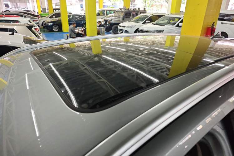 Used Wey VV6 2021 2.0T Two-Wheel Drive Smart Protection+ Roof