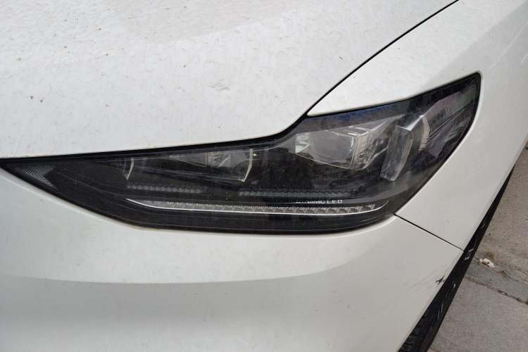 Used Wey VV6 2021 2.0T Two-Wheel Drive Smart Protection+ Left Front Headlight