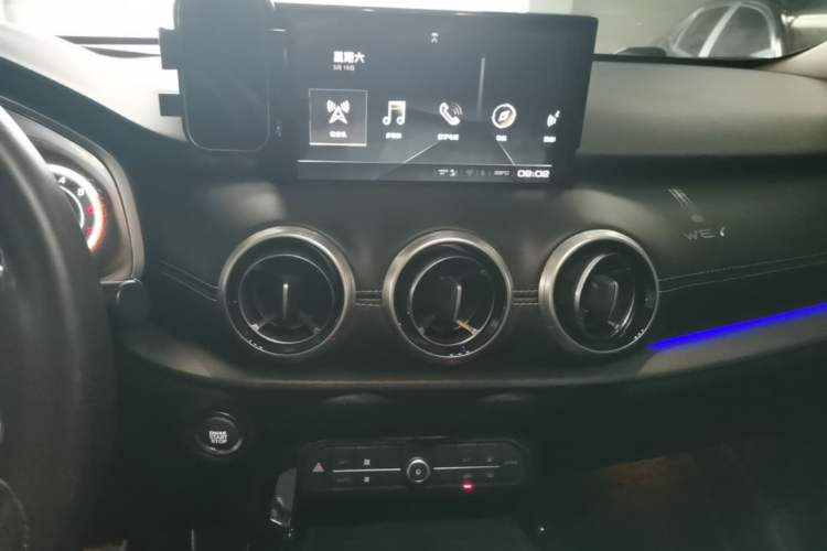 Used Wey VV6 2018 2.0T Two-Wheel Drive Flagship Version China V Standard Audio And AC Panel