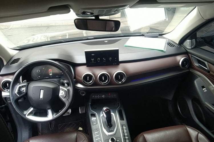 Used Wey VV6 2018 2.0T Two-Wheel-Drive Ultra-Luxury Version China V Standard Center Console