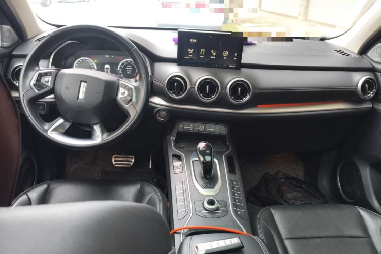 Used Wey VV6 2018 2.0T Two-Wheel-Drive Ultra-Luxury Version China V Standard Center Console