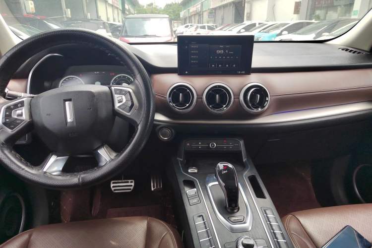 Used Wey VV6 2018 2.0T Two-Wheel-Drive Ultra-Luxury Version China V Standard Center Console