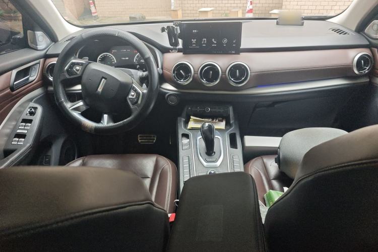 Used Wey VV6 2018 2.0T Two-Wheel-Drive Ultra-Luxury Version China V Standard Center Console
