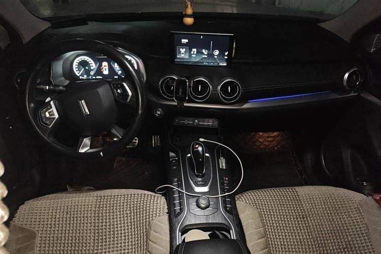 Used Wey VV6 2018 2.0T Two-Wheel-Drive Ultra-Luxury Version China V Standard Center Console