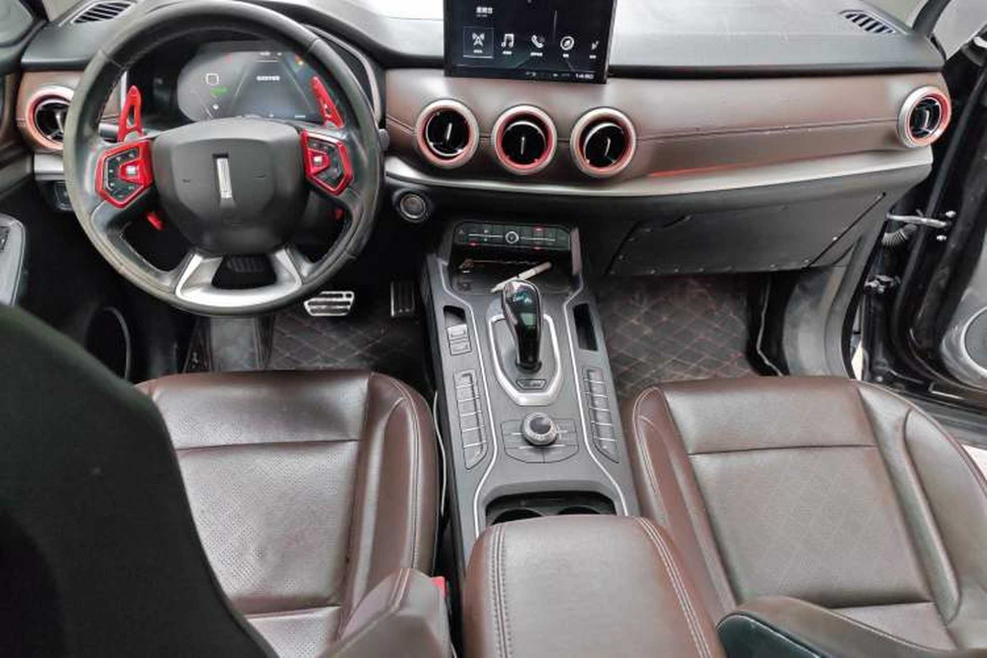 Used Wey VV6 2018 2.0T Two-Wheel-Drive Ultra-Luxury Version China V Standard Center Console