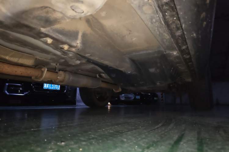 Used Wey VV6 2018 2.0T Two-Wheel Drive Flagship Version China V Standard Chassis Front Left