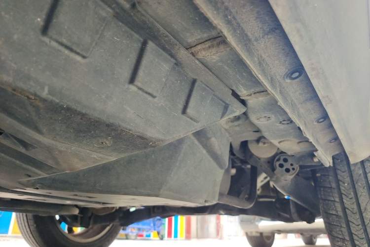 Used Wey VV6 2018 2.0T Two-Wheel-Drive Ultra-Luxury Version China V Standard Chassis Rear Left