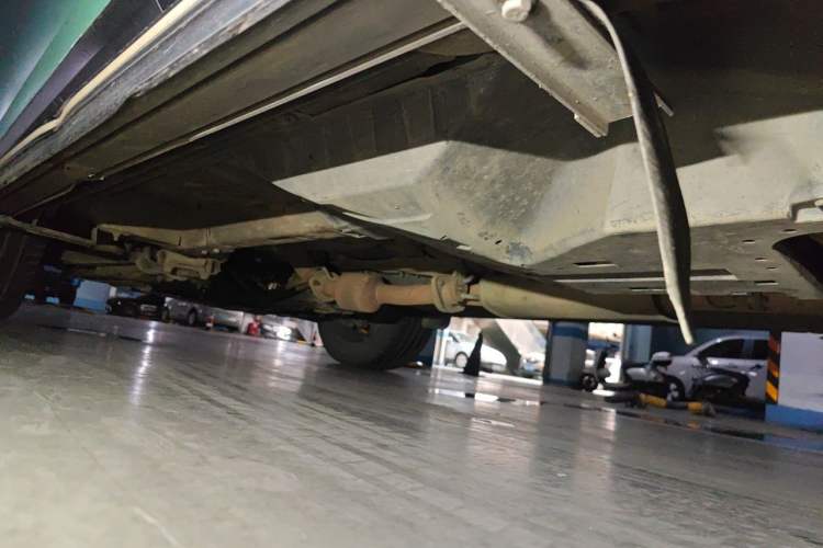 Used Wey VV6 2018 2.0T Two-Wheel-Drive Ultra-Luxury Version China V Standard Chassis Rear Right