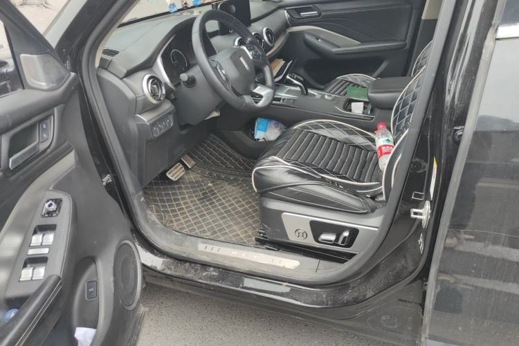 Used Wey VV6 2018 2.0T Two-Wheel-Drive Ultra-Luxury Version China V Standard Driver Seat