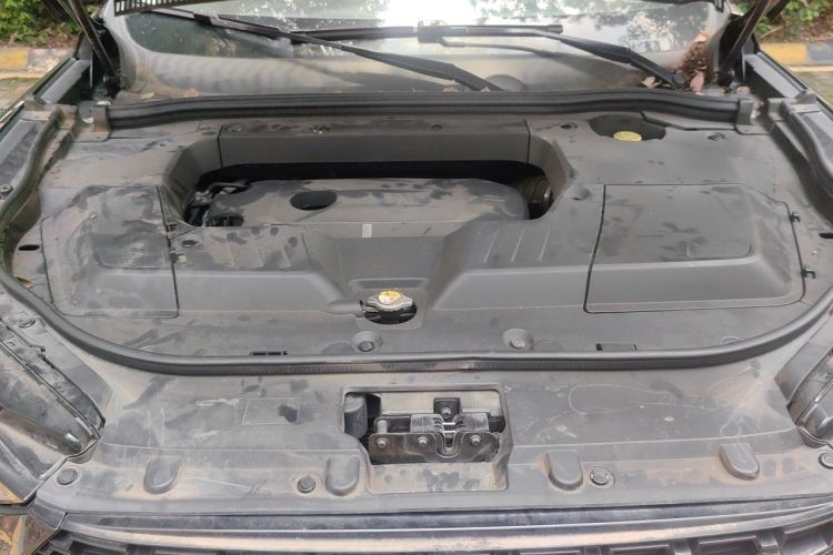 Used Wey VV6 2018 2.0T Two-Wheel Drive Flagship Version China V Standard Engine Bay