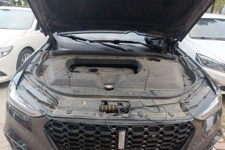 Used Wey VV6 2018 2.0T Two-Wheel Drive Flagship Version China V Standard Engine Bay
