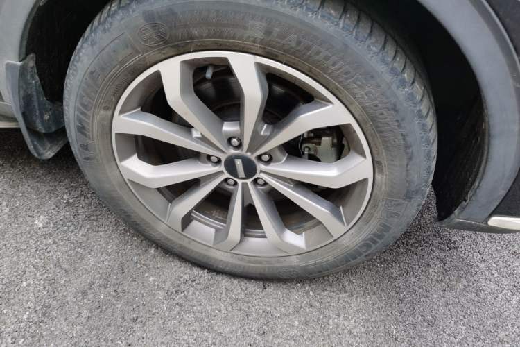 Used Wey VV6 2018 2.0T Two-Wheel-Drive Ultra-Luxury Version China V Standard Exterior 7