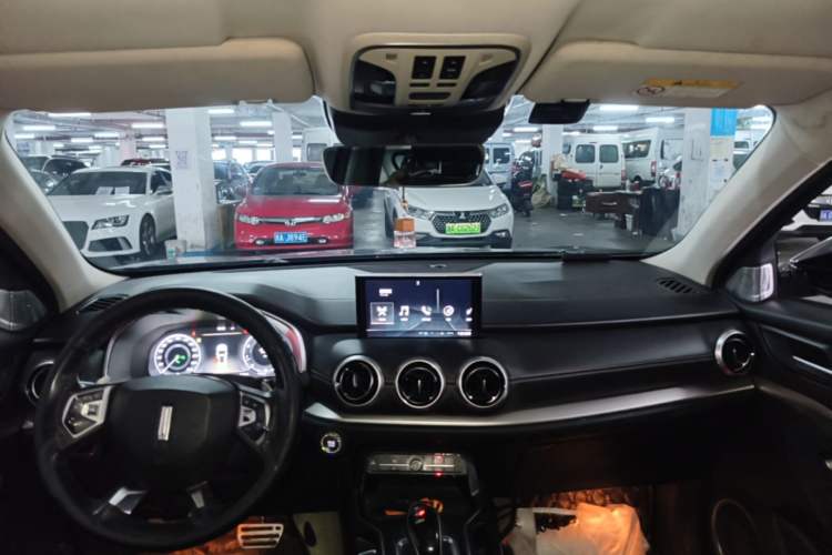 Used Wey VV6 2018 2.0T Two-Wheel-Drive Ultra-Luxury Version China V Standard Headliner
