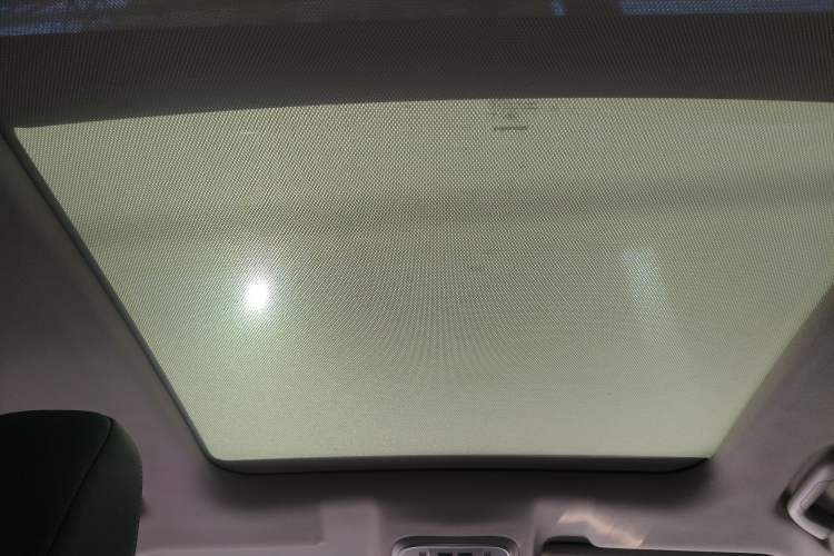 Used Wey VV6 2018 2.0T Two-Wheel-Drive Ultra-Luxury Version China V Standard Headliner