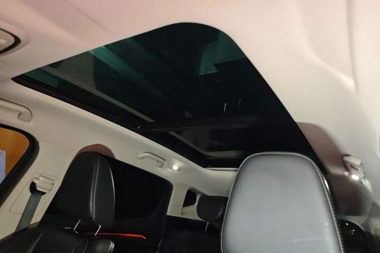 Used Wey VV6 2018 2.0T Two-Wheel Drive Flagship Version China V Standard Headliner