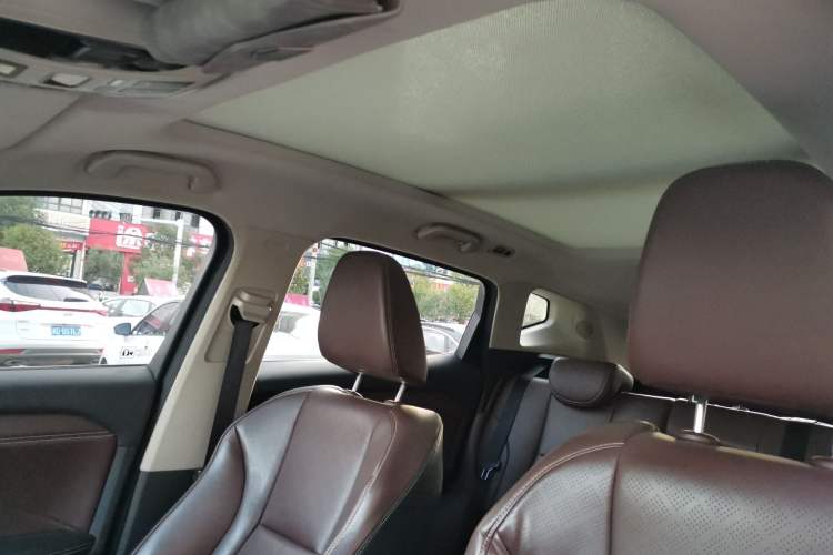 Used Wey VV6 2018 2.0T Two-Wheel-Drive Ultra-Luxury Version China V Standard Headliner