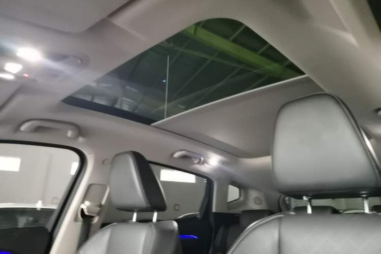 Used Wey VV6 2018 2.0T Two-Wheel Drive Flagship Version China V Standard Headliner