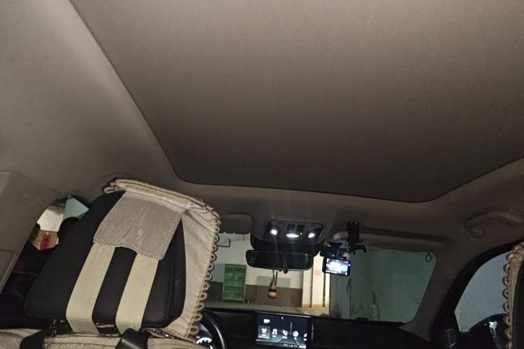 Used Wey VV6 2018 2.0T Two-Wheel-Drive Ultra-Luxury Version China V Standard Headliner