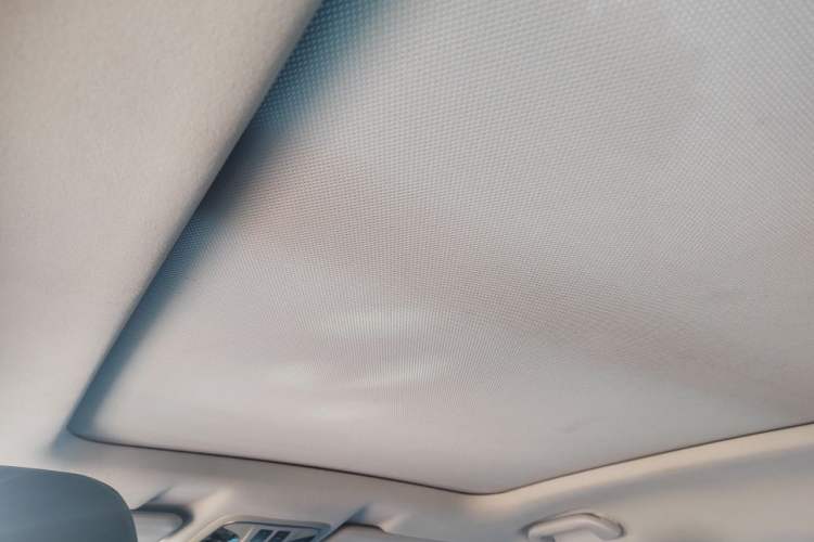 Used Wey VV6 2018 2.0T Two-Wheel-Drive Ultra-Luxury Version China V Standard Headliner