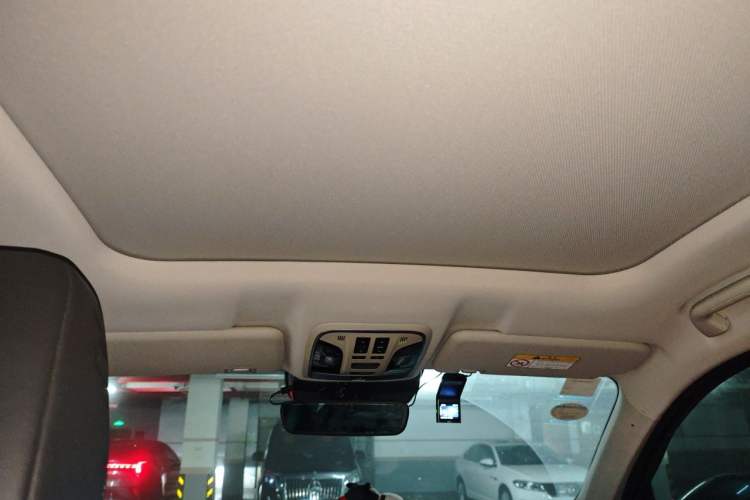 Used Wey VV6 2018 2.0T Two-Wheel-Drive Ultra-Luxury Version China V Standard Headliner