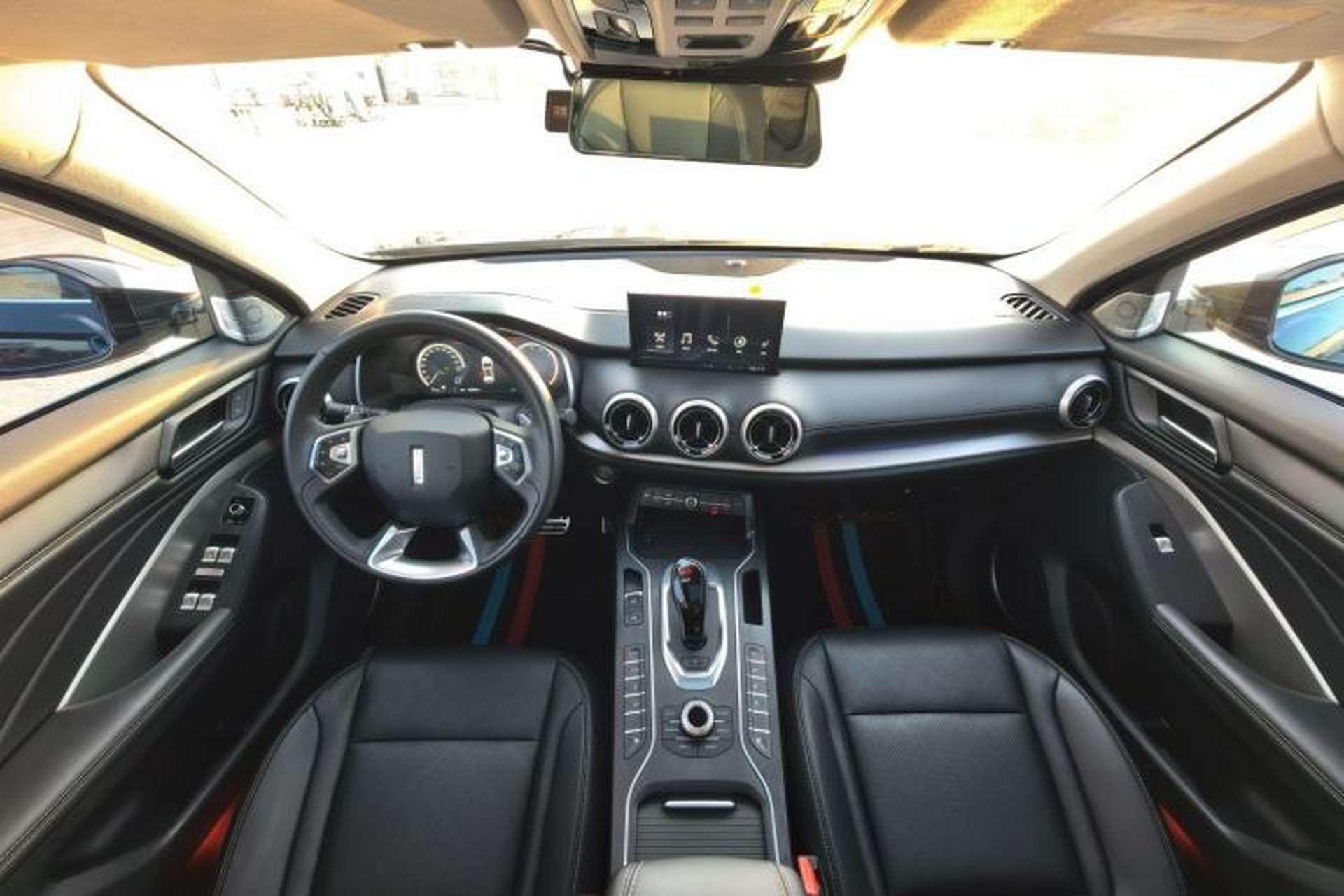 Used Wey VV6 2018 2.0T Two-Wheel-Drive Ultra-Luxury Version China V Standard Interior 2