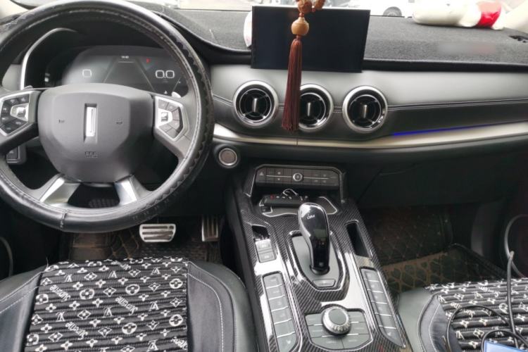Used Wey VV6 2018 2.0T Two-Wheel-Drive Ultra-Luxury Version China V Standard Interior 2