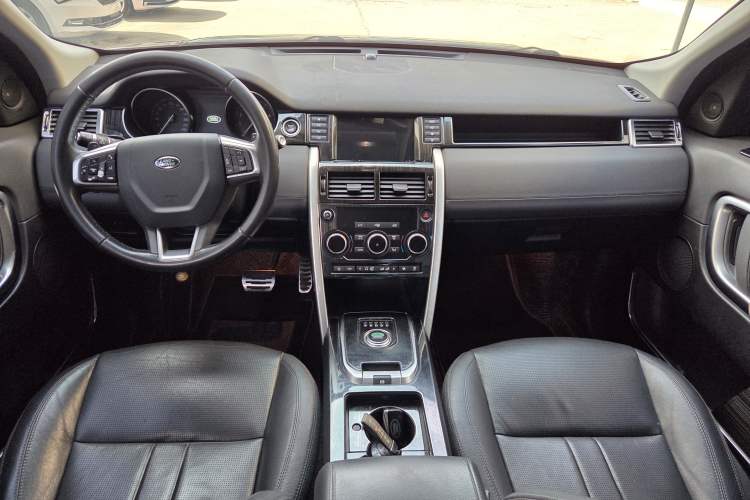 Used Wey VV6 2018 2.0T Two-Wheel-Drive Ultra-Luxury Version China V Standard Interior 4