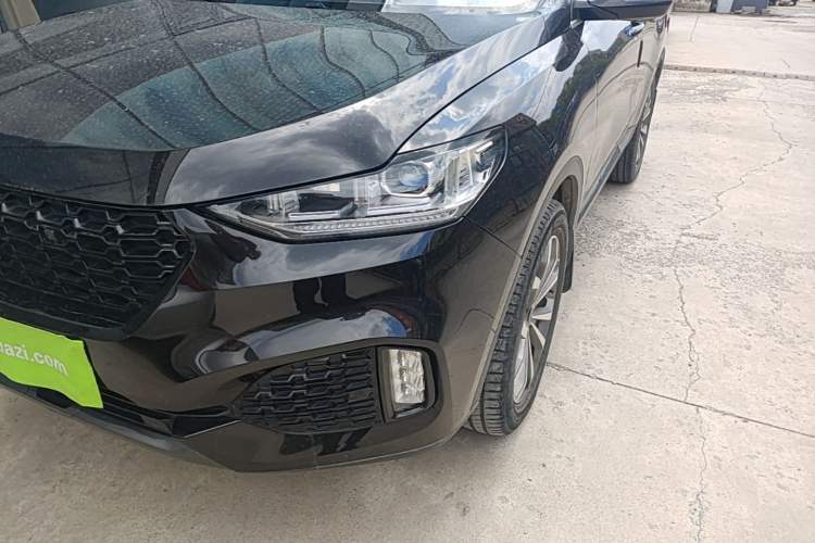 Used Wey VV6 2018 2.0T Two-Wheel-Drive Ultra-Luxury Version China V Standard Left Front Headlight
