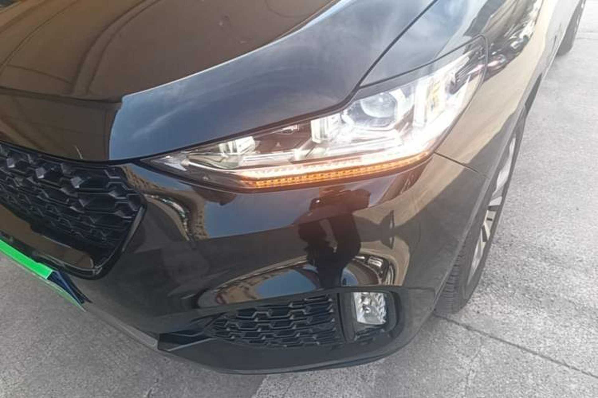 Used Wey VV6 2018 2.0T Two-Wheel-Drive Ultra-Luxury Version China V Standard Left Front Headlight