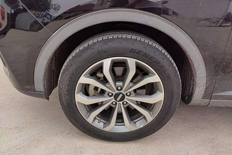 Used Wey VV6 2018 2.0T Two-Wheel-Drive Ultra-Luxury Version China V Standard Left Front Wheel Hub