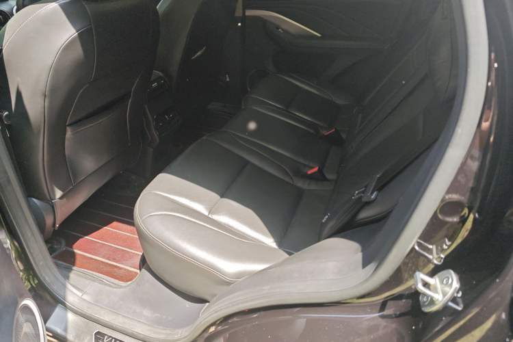 Used Wey VV6 2018 2.0T Four-Wheel Drive Flagship Version China V Standard Left Rear Seat